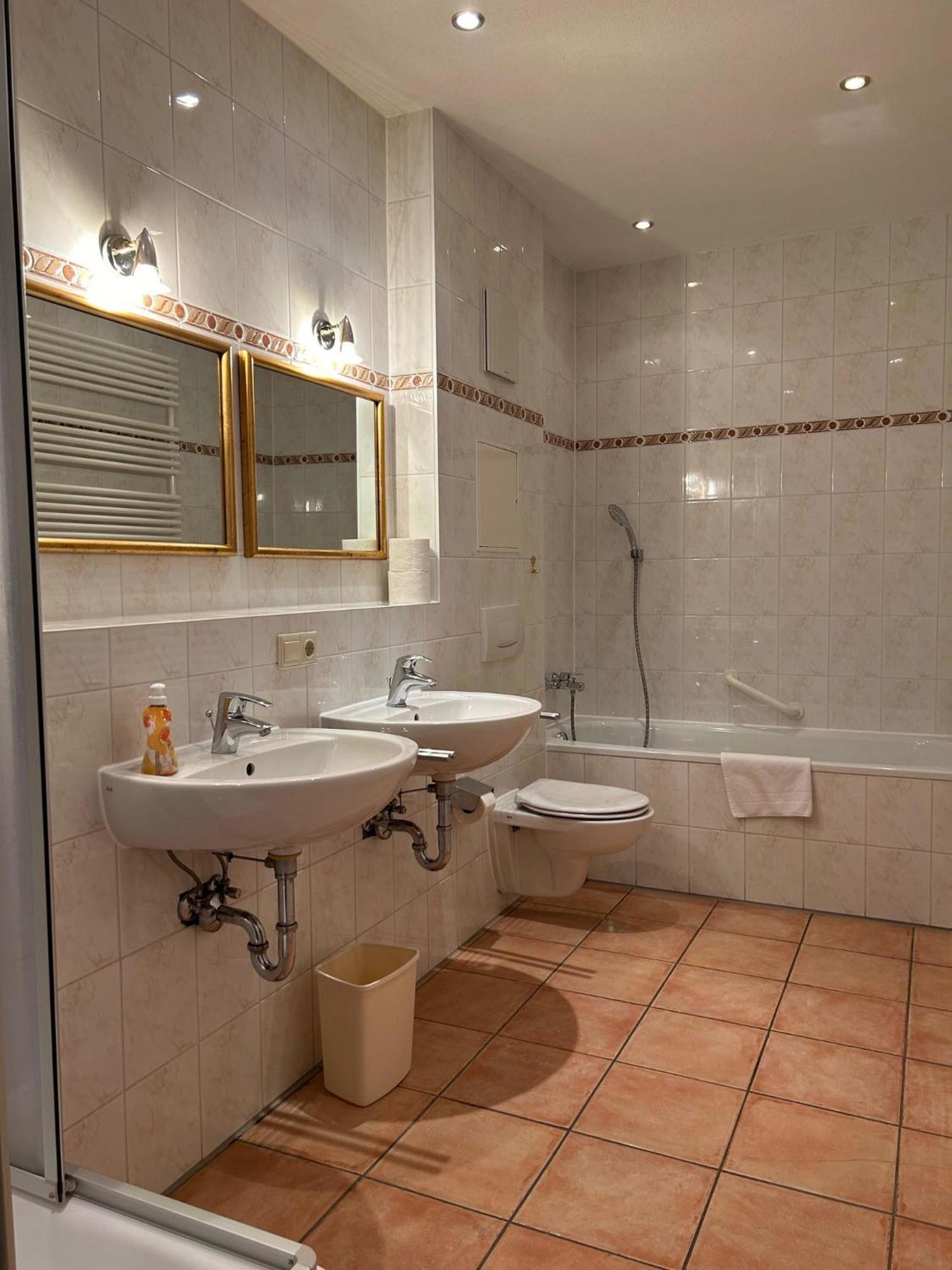 Gabi Mit Pool Und Sauna Übersee Exteriör bild