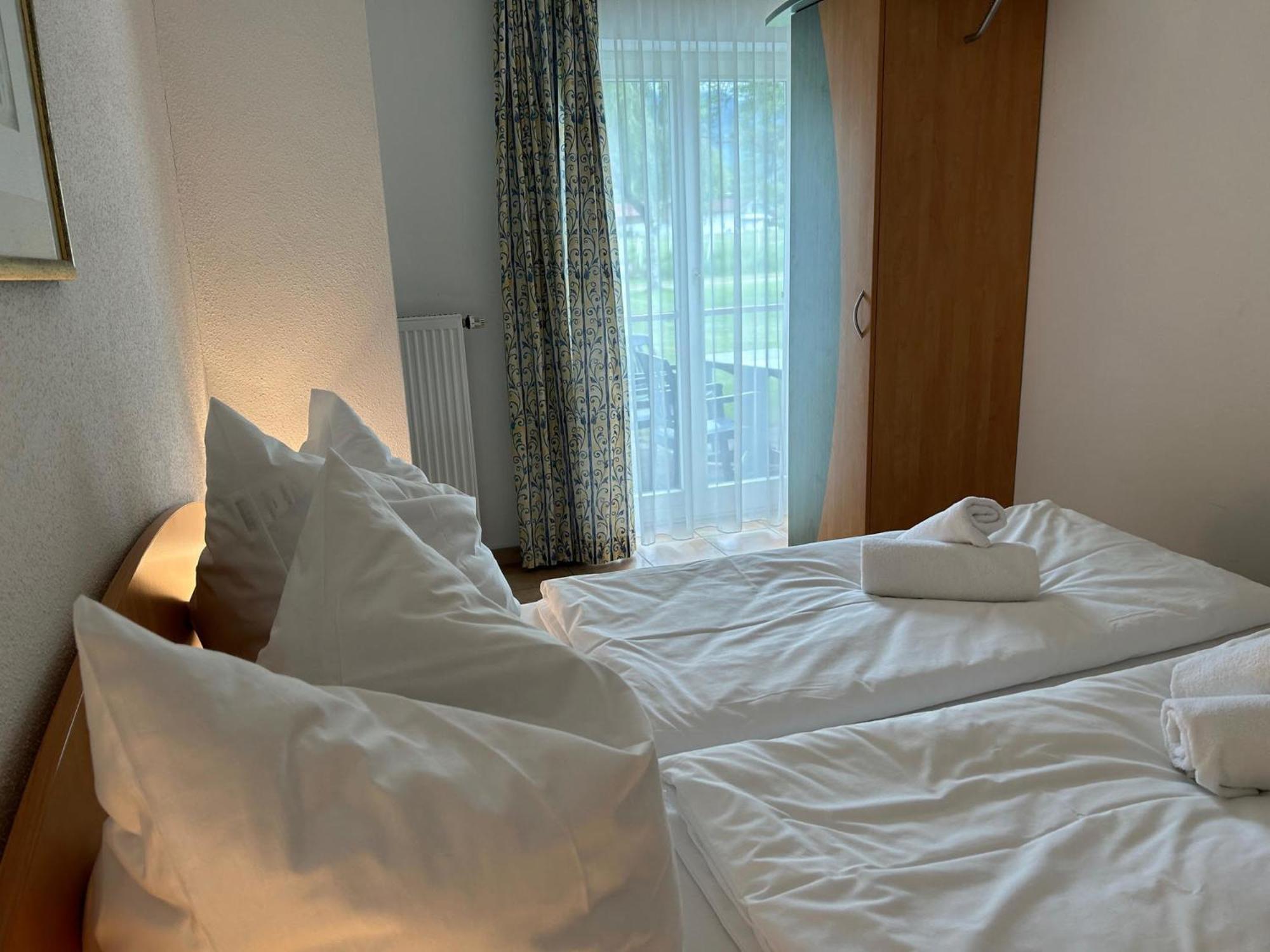Gabi Mit Pool Und Sauna Übersee Exteriör bild